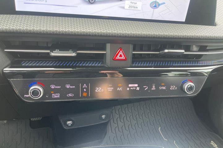 Sølv Kia EV6 fra 2024