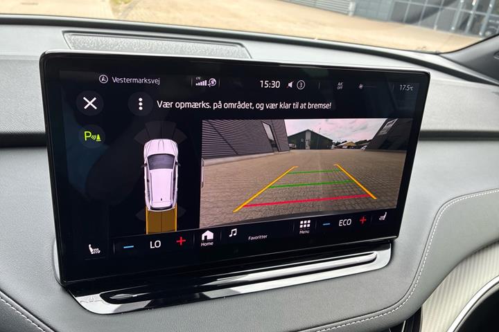 Grå Skoda Enyaq fra 2023