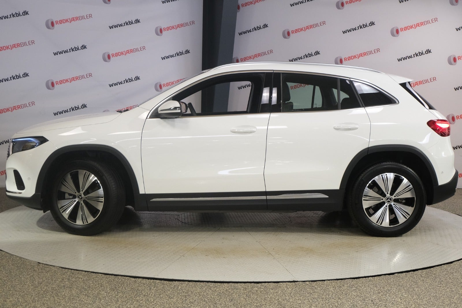 Hvid Mercedes EQA250+ fra 2025