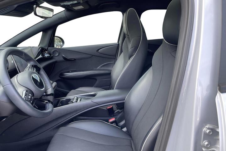 Hvid BYD Dolphin fra 2023