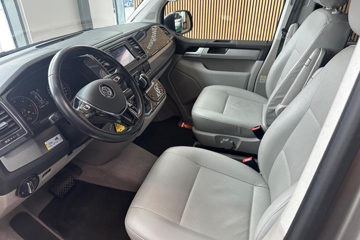 Orange VW California fra 2019