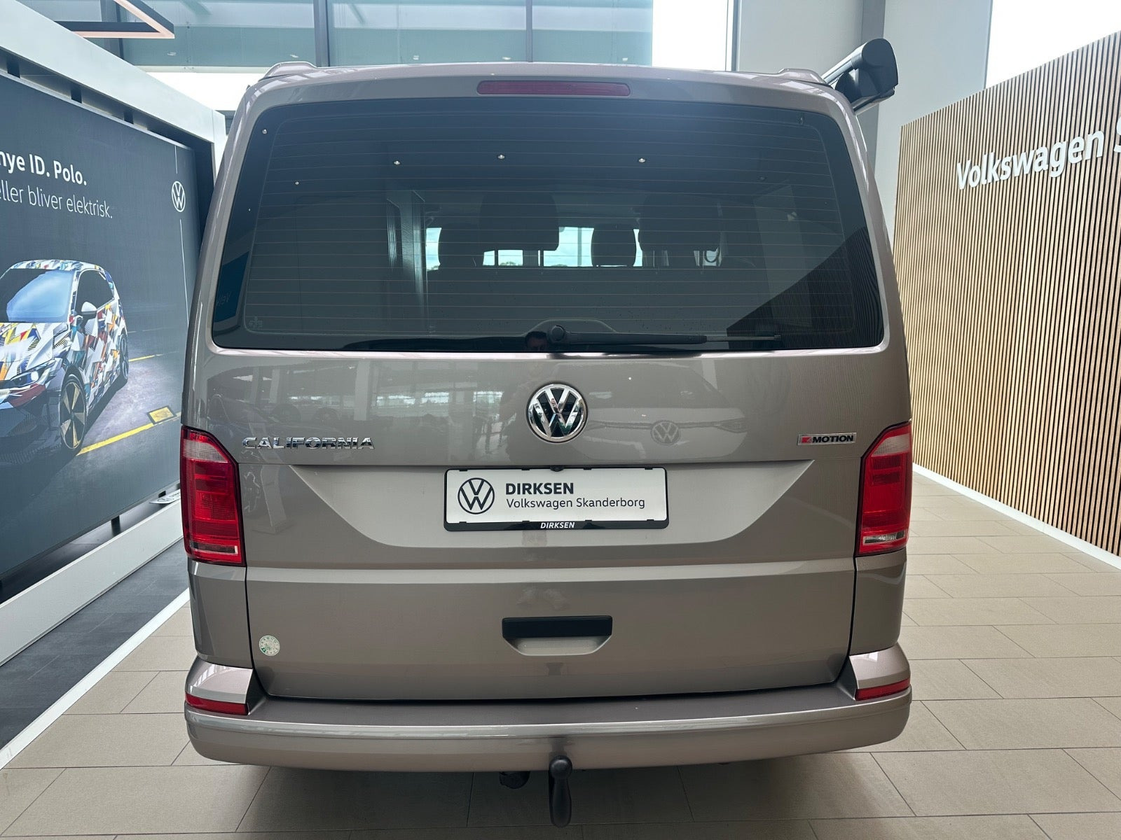 Orange VW California fra 2019