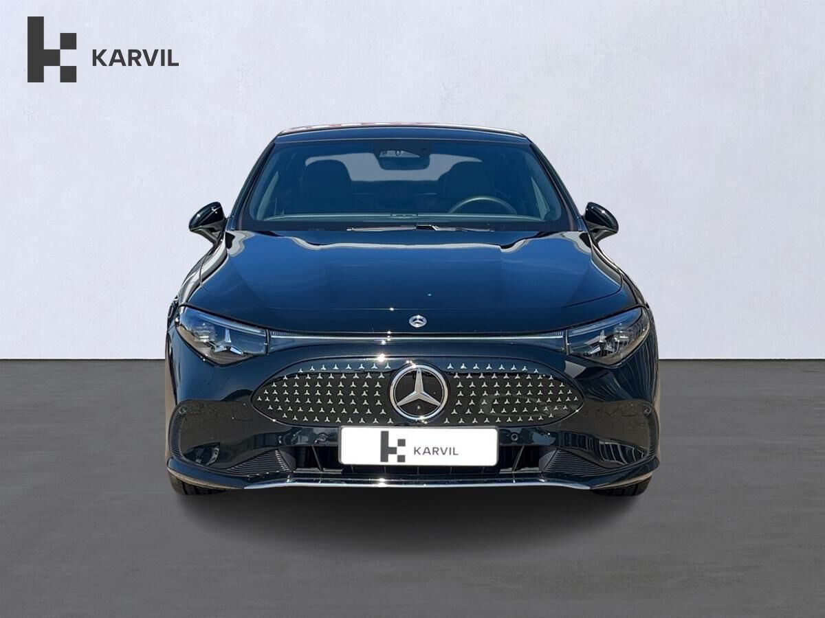 Sort Mercedes CLA250+ fra 2025
