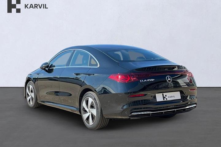 Sort Mercedes CLA250+ fra 2025