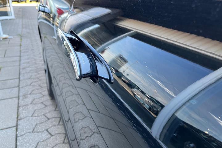 Sort Mercedes CLA250+ fra 2025