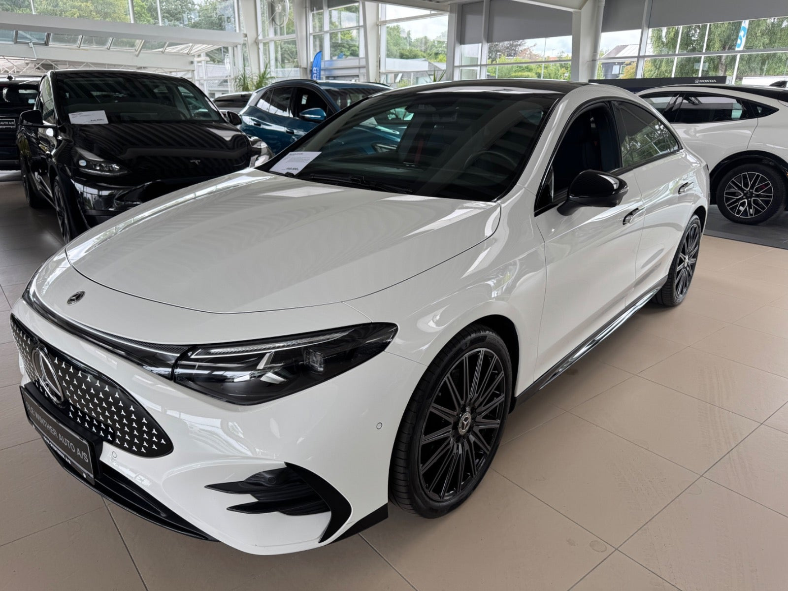 Hvid Mercedes CLA250+ fra 2026