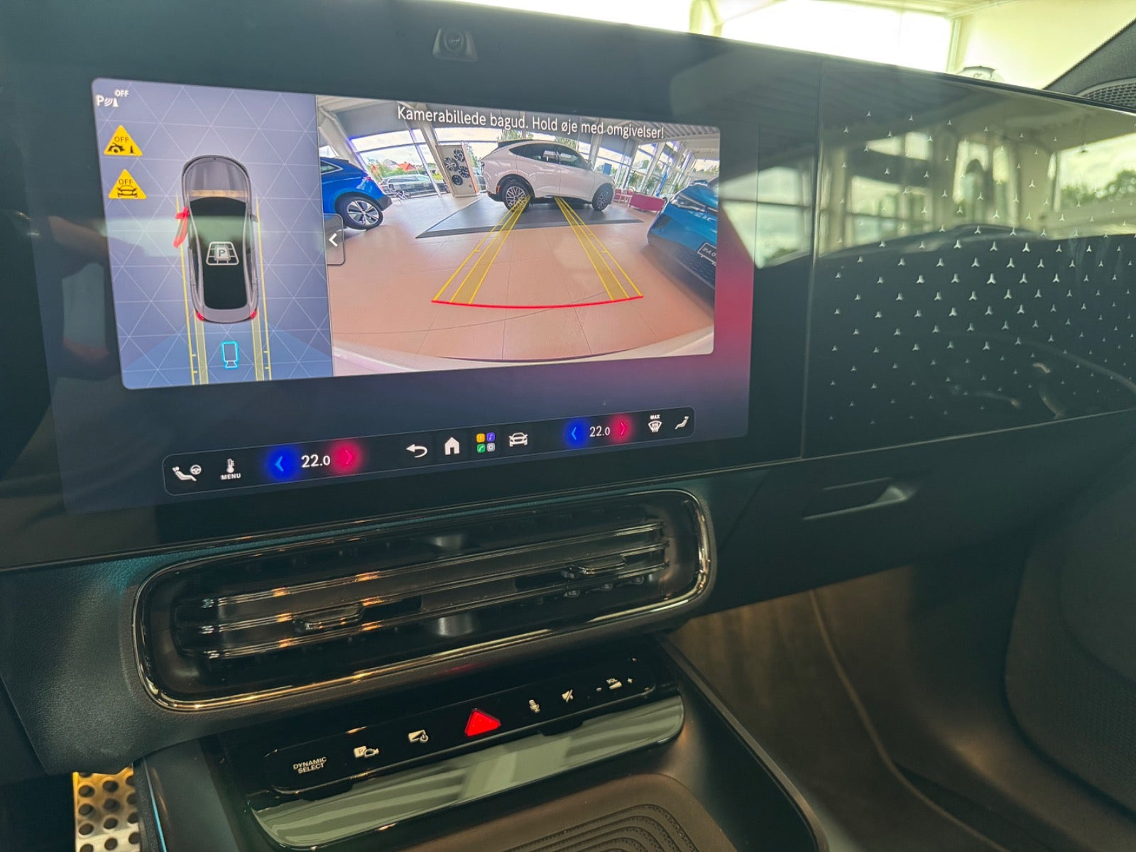 Hvid Mercedes CLA250+ fra 2026