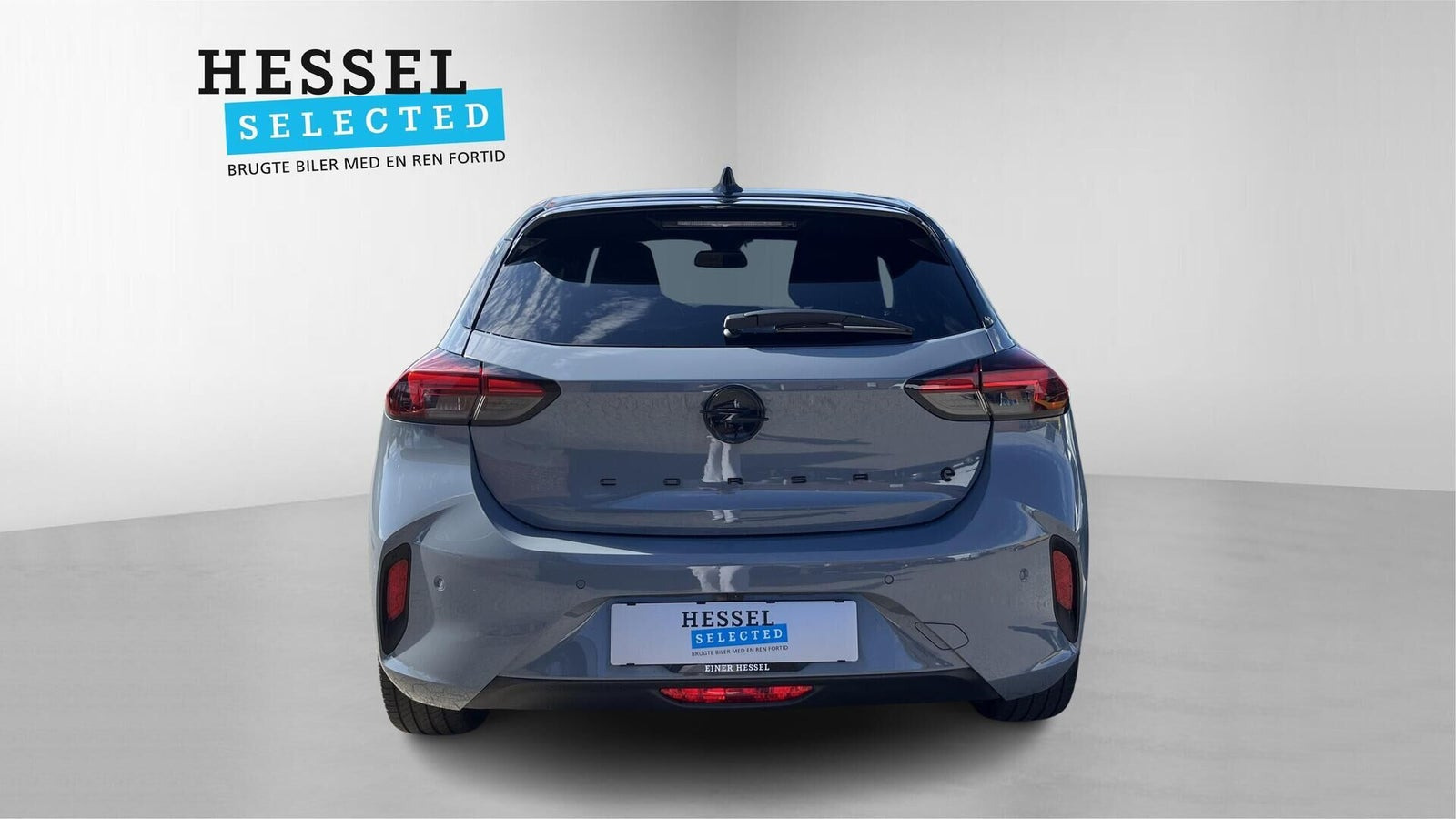 Grå Opel Corsa-e fra 2024