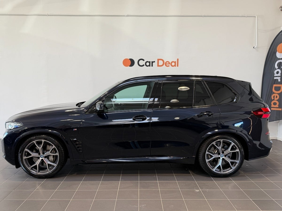 undefined BMW X5 fra 2025