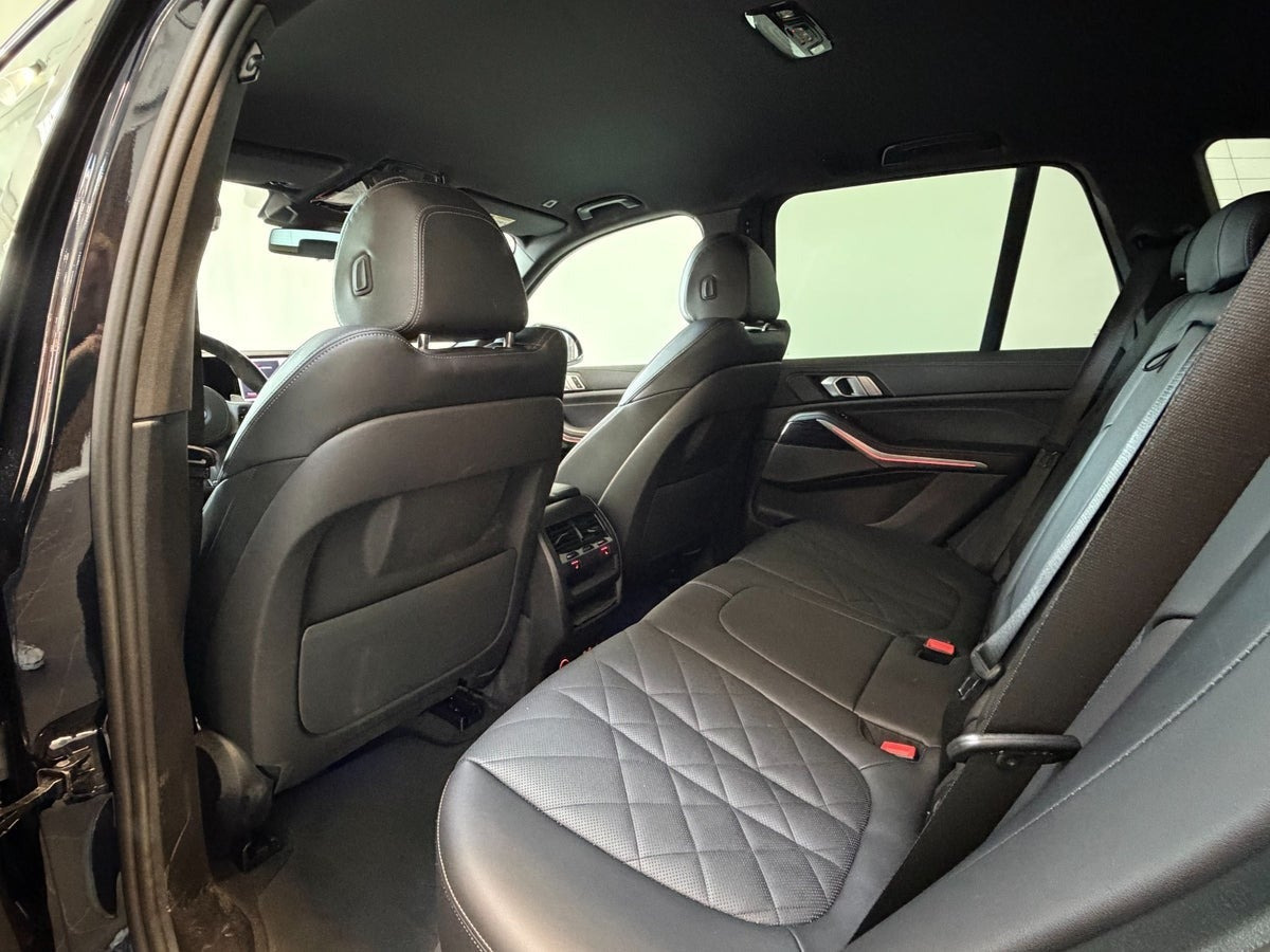 undefined BMW X5 fra 2025