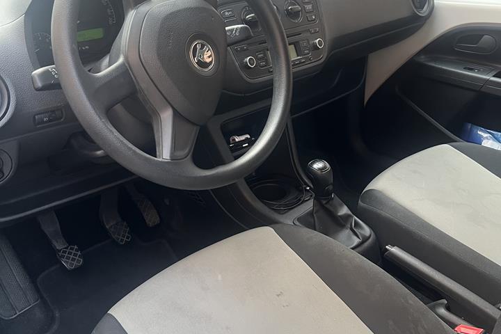Hvid Skoda Citigo fra 2013