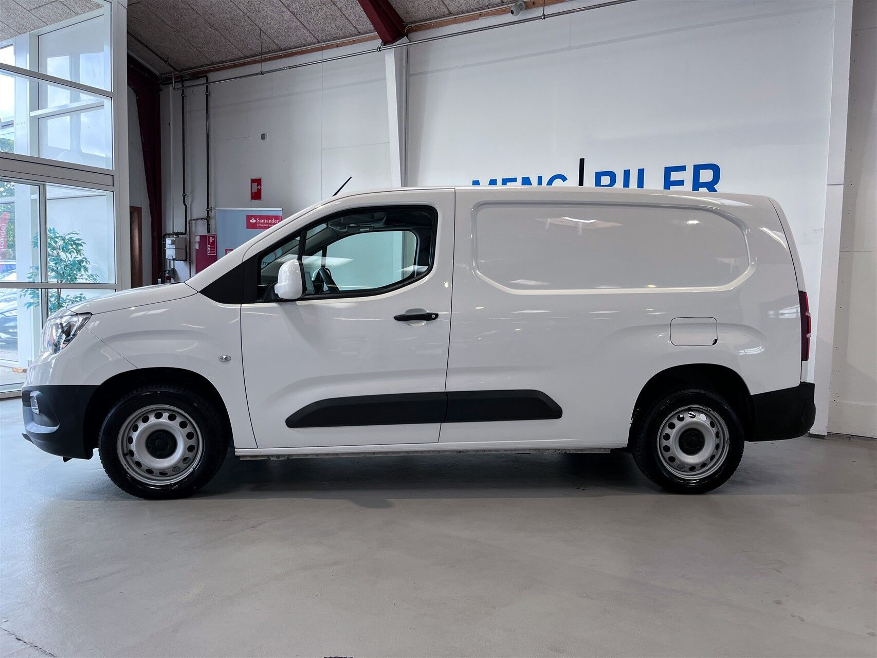 Hvid Opel Combo fra 2020
