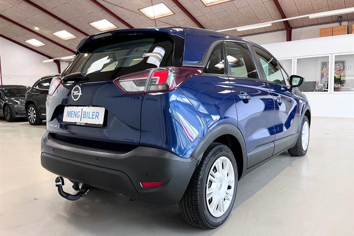 Blå Opel Crossland X fra 2020