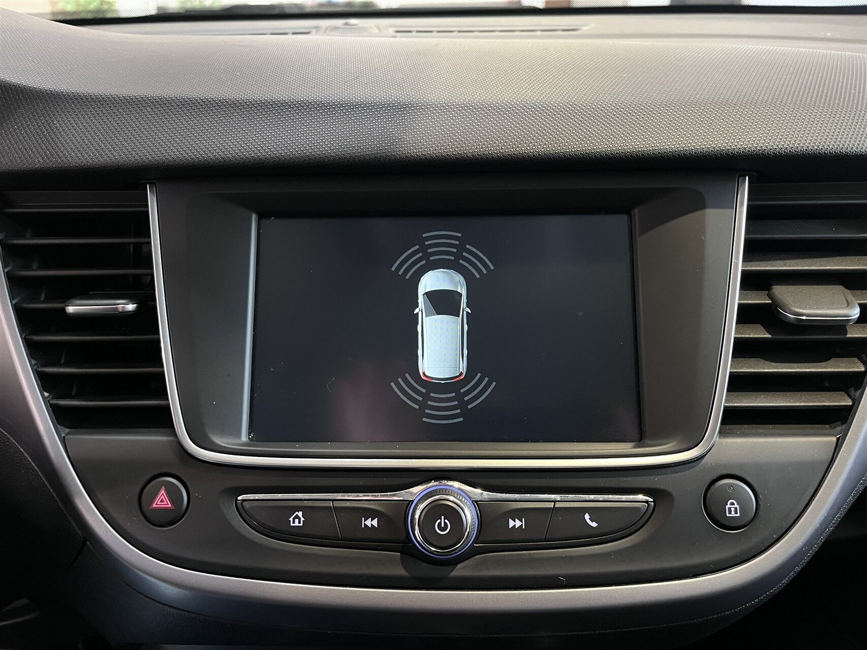 Blå Opel Crossland X fra 2020