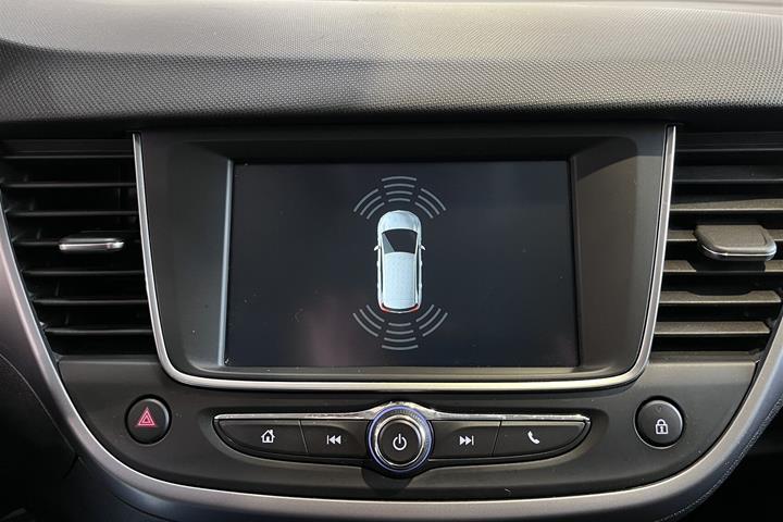 Blå Opel Crossland X fra 2020