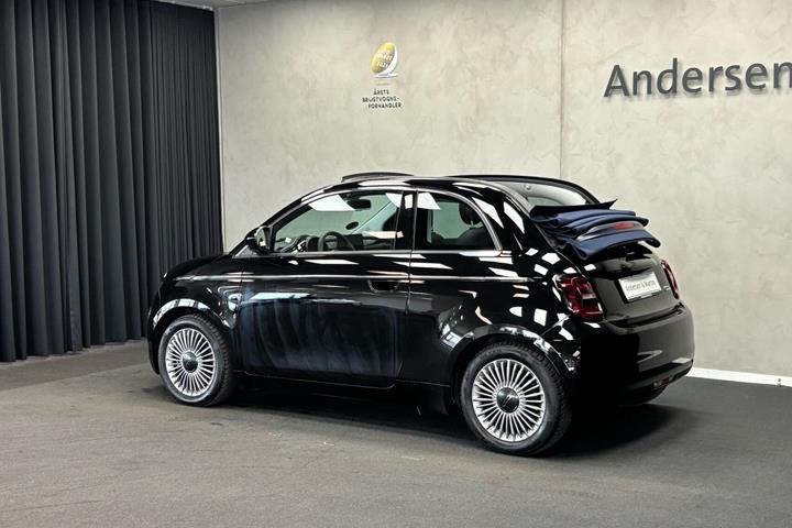 Sort Fiat 500e fra 2023