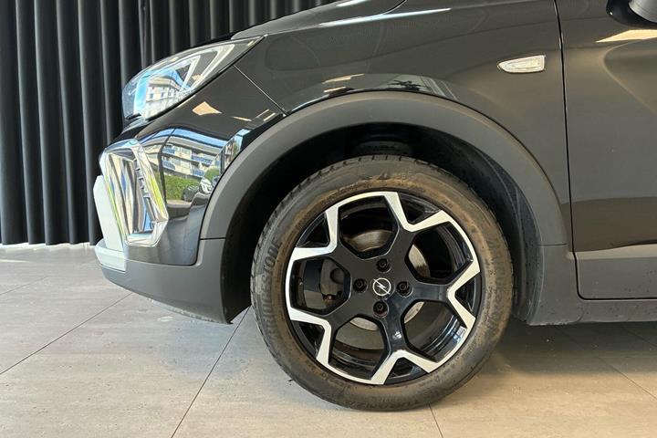 Sort Opel Crossland fra 2021