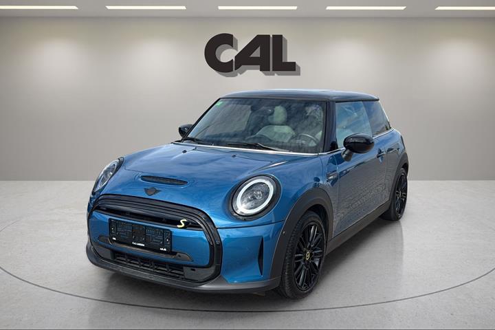 Blå Mini Cooper fra 2022
