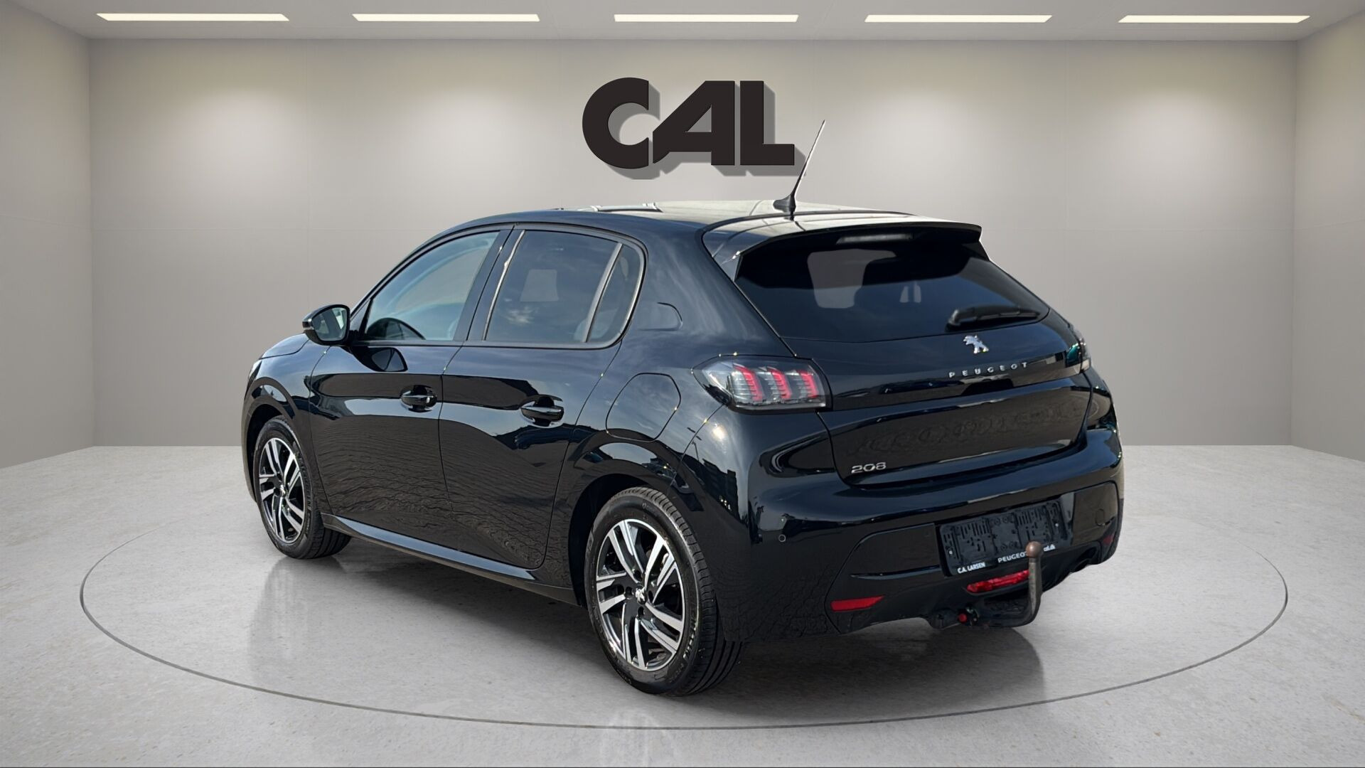 Sort Peugeot 208 fra 2023