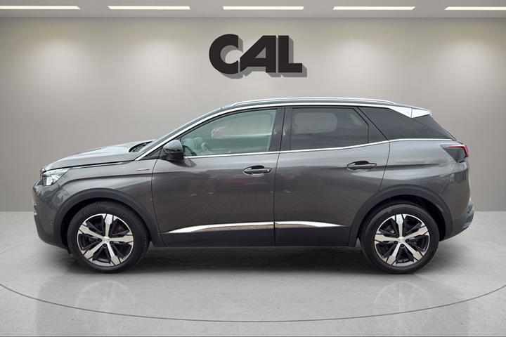 Grå Peugeot 3008 fra 2018