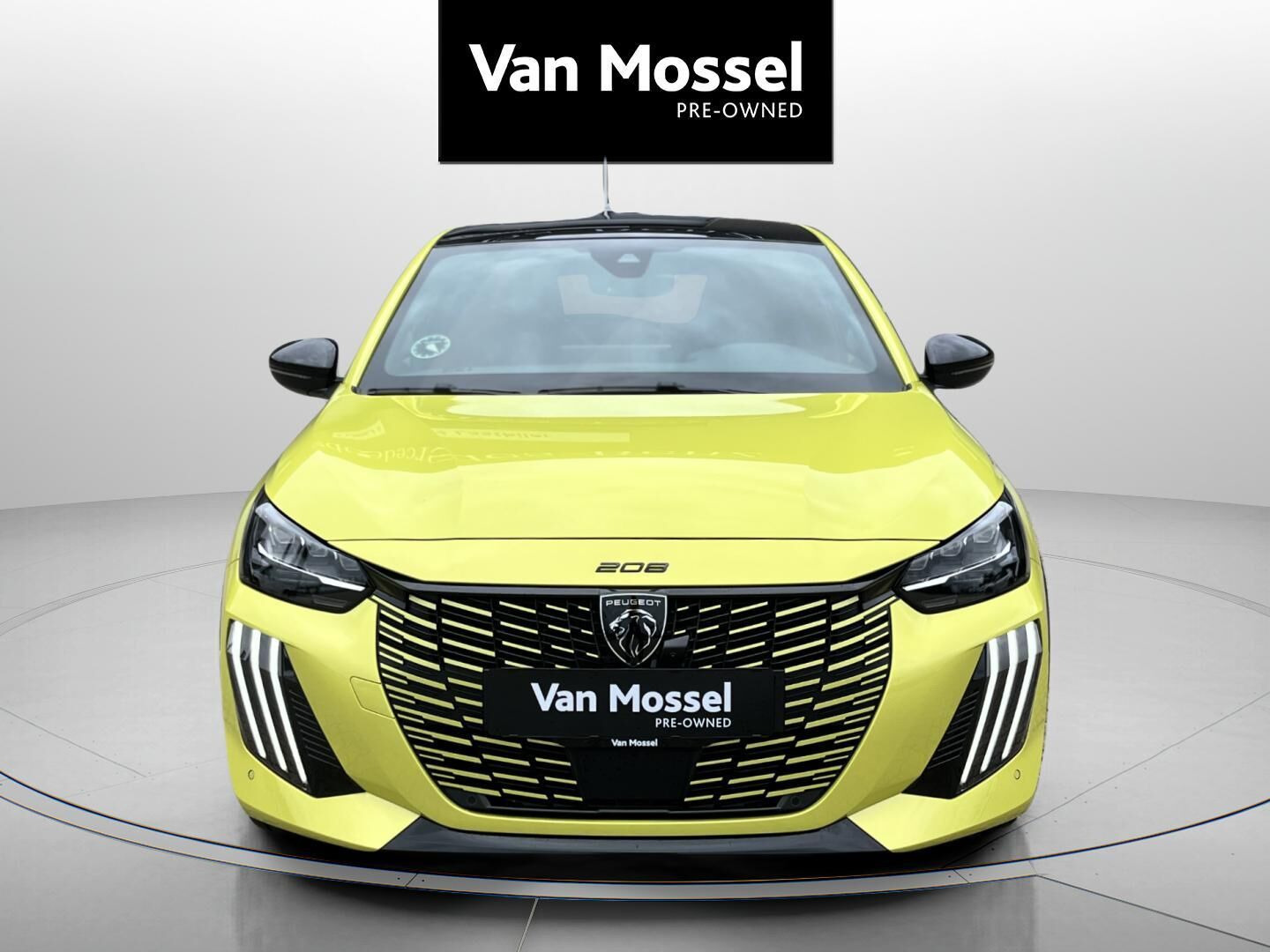 Grøn Peugeot e-208 fra 2025