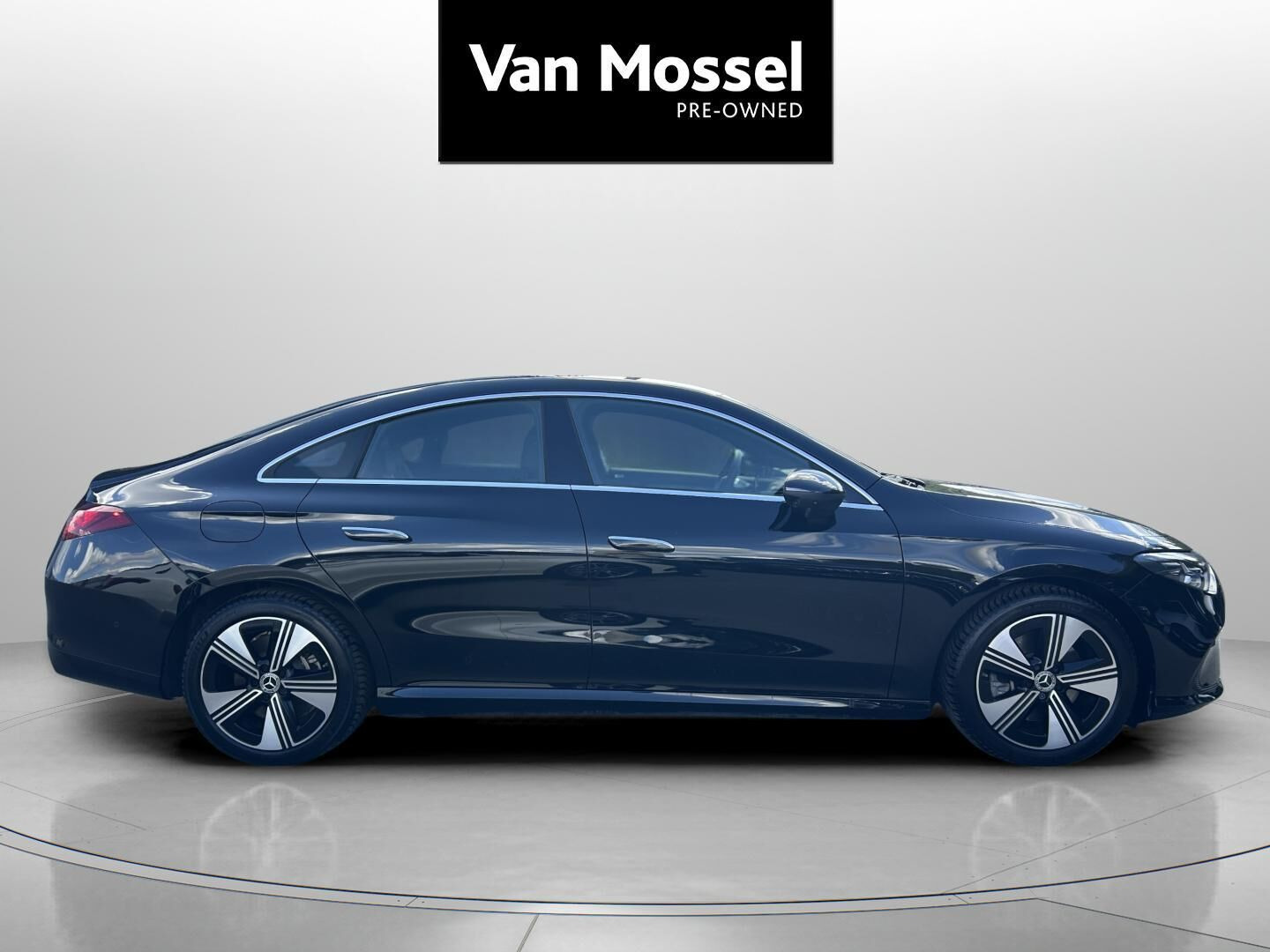 Sort Mercedes CLA250+ fra 2025