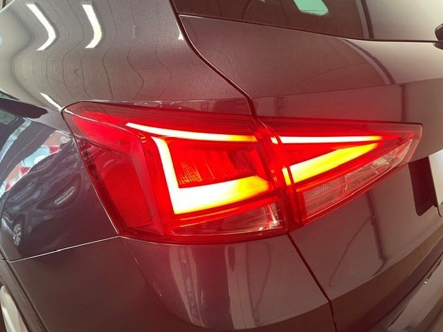 Grå Seat Arona fra 2019