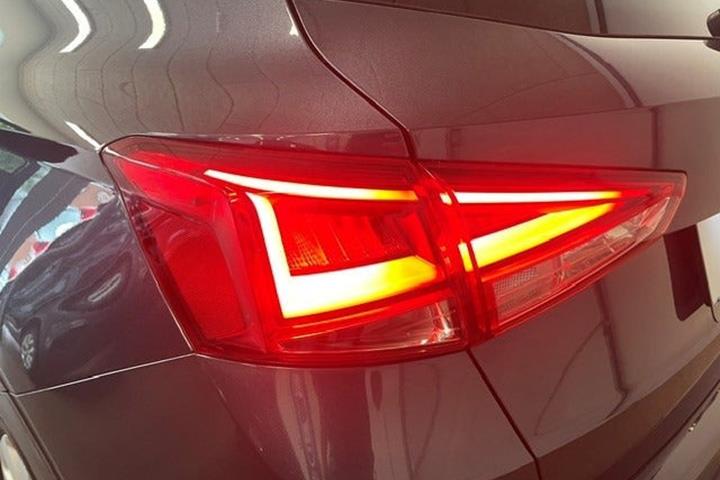 Grå Seat Arona fra 2019