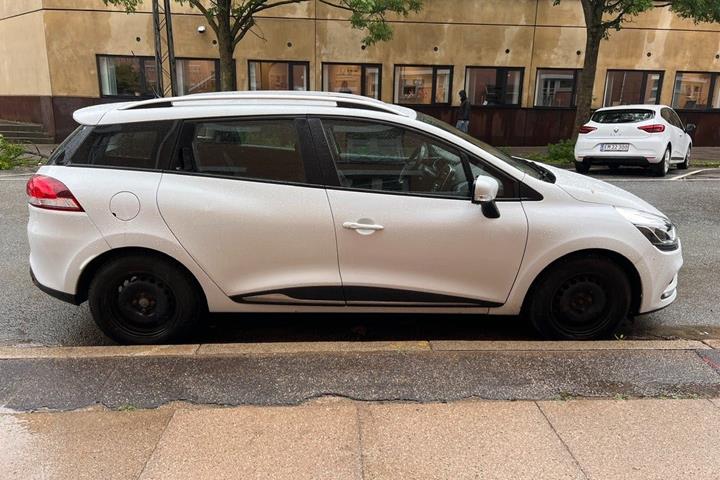 Hvid Renault Clio IV fra 2018