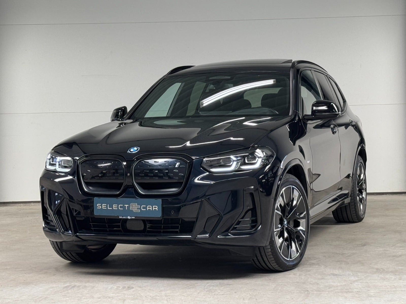 BMW iX3 Charged Plus M-Sport