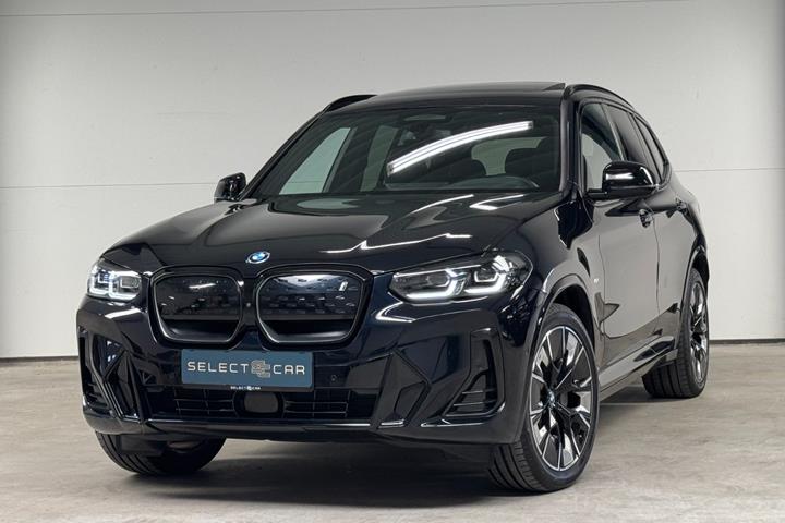 Sort BMW iX3 fra 2024
