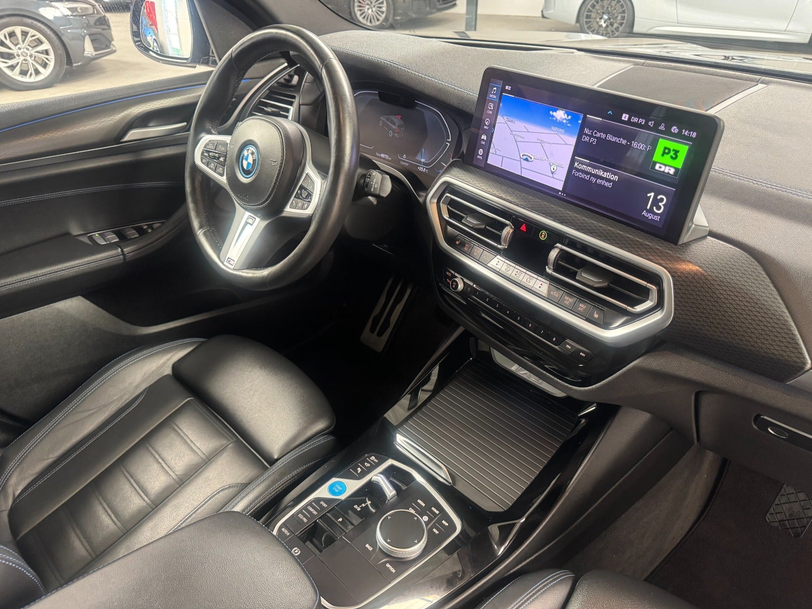 Sort BMW iX3 fra 2024
