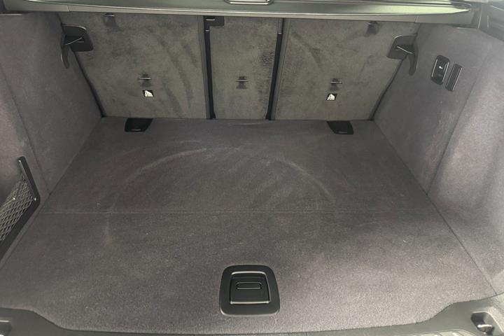 Sort BMW iX3 fra 2024