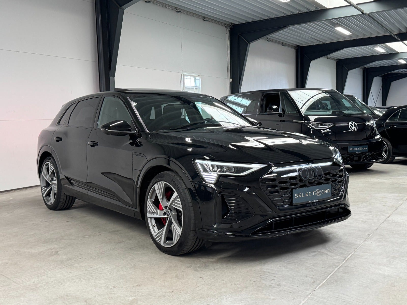 Sort Audi Q8 e-tron fra 2023