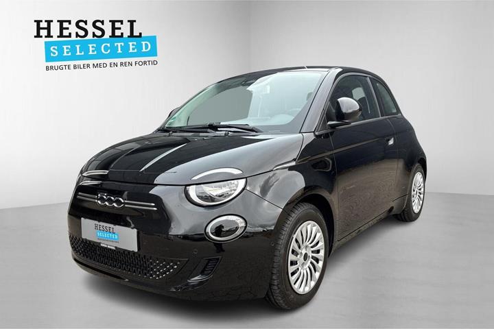 Hvid Fiat 500e fra 2023