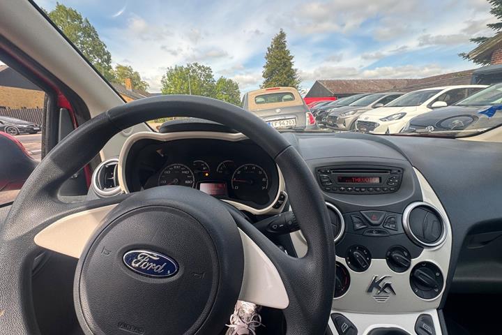 Sort Ford Ka fra 2014