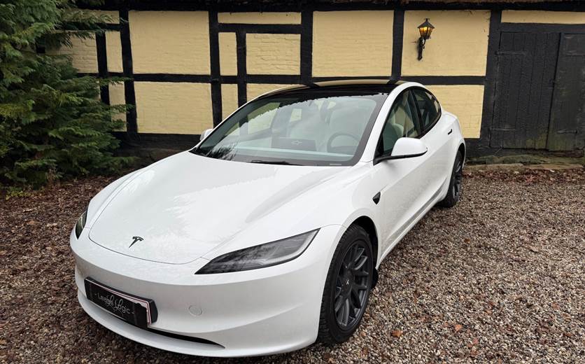 Tesla Model 3 RWD