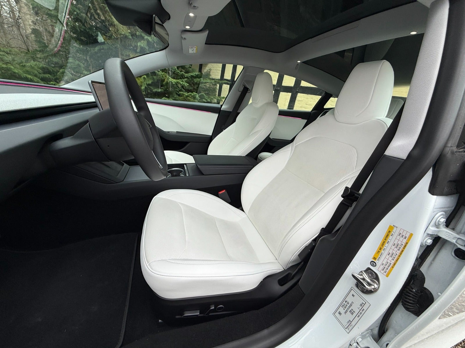 Tesla Model 3 Standard Range, 283ps, 2024