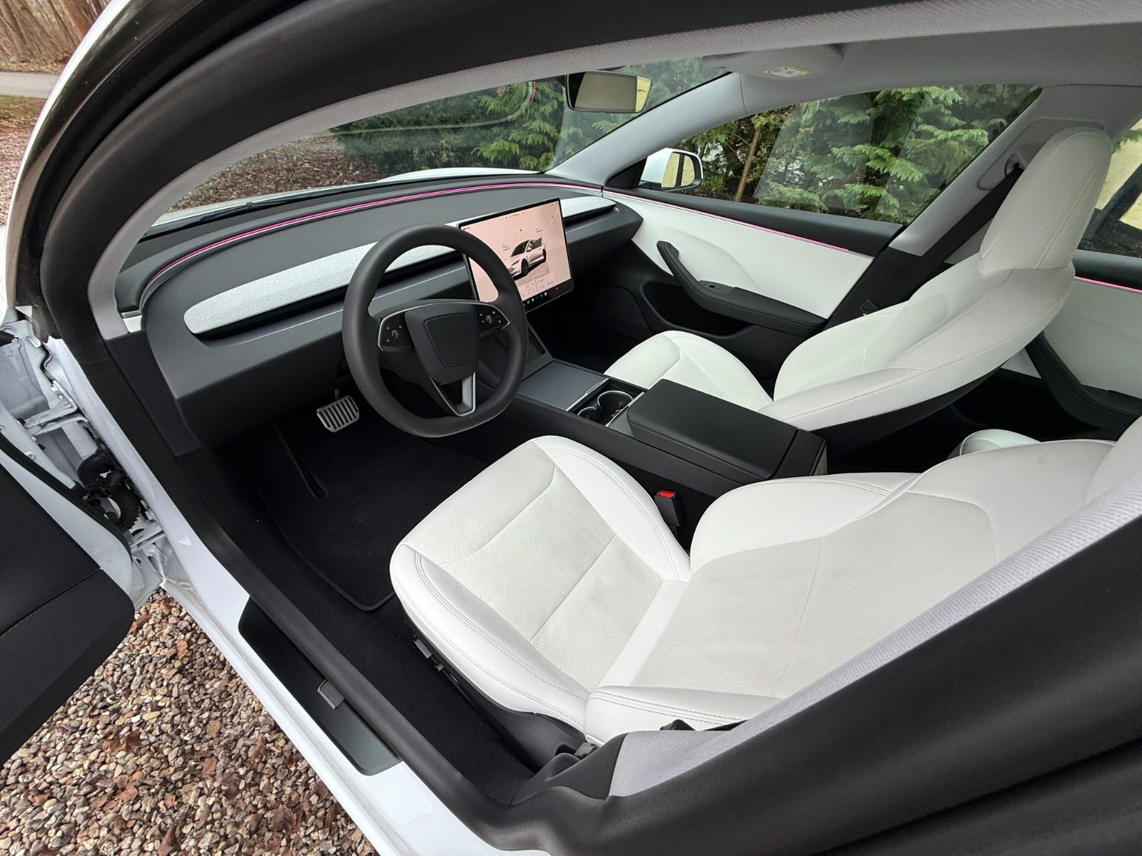 Tesla Model 3 Standard Range, 283ps, 2024