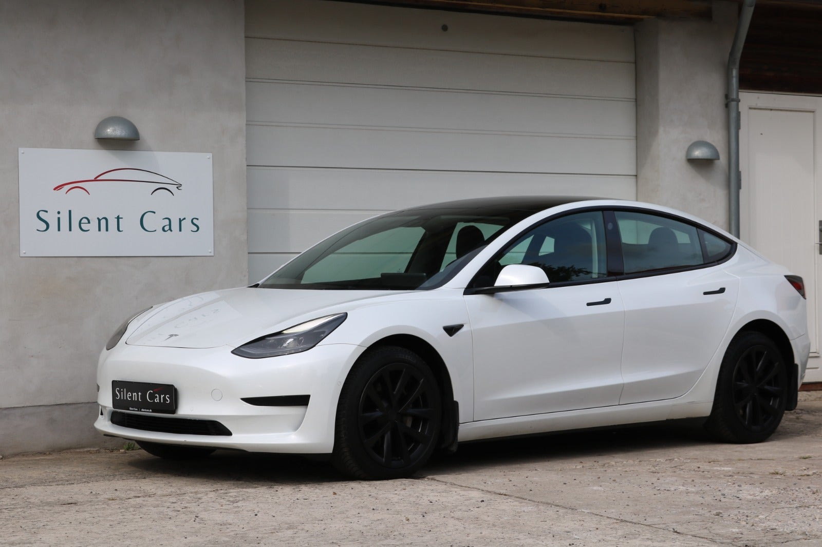 Tesla Model 3 Standard Range+ RWD