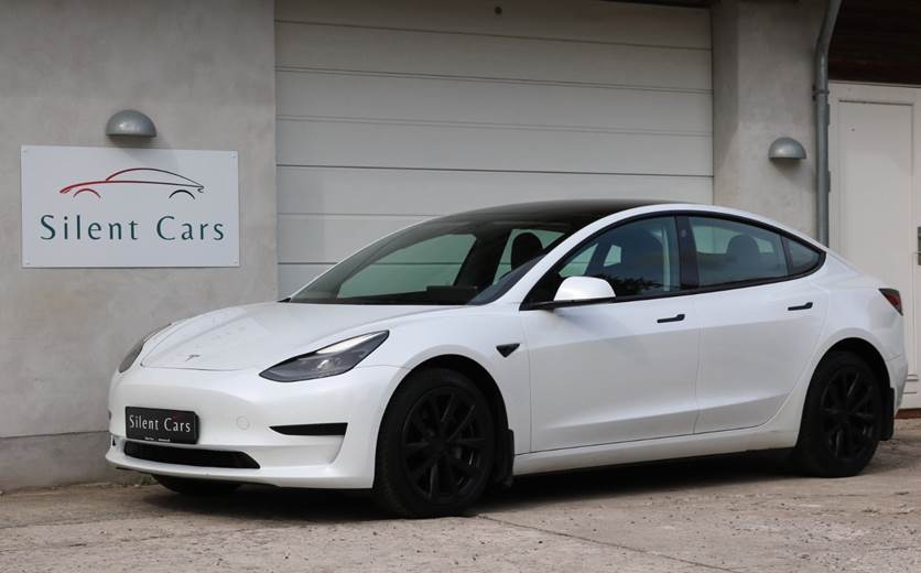 Tesla Model 3 Standard Range+ RWD