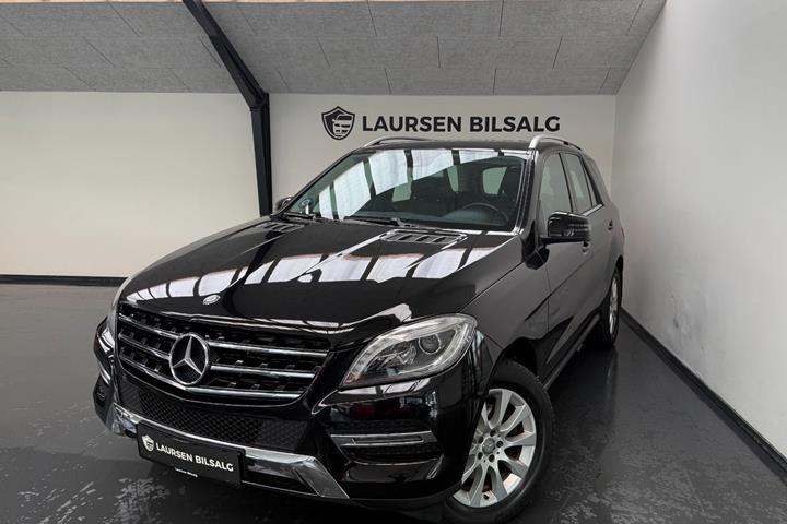 Sort Mercedes ML350 fra 2015