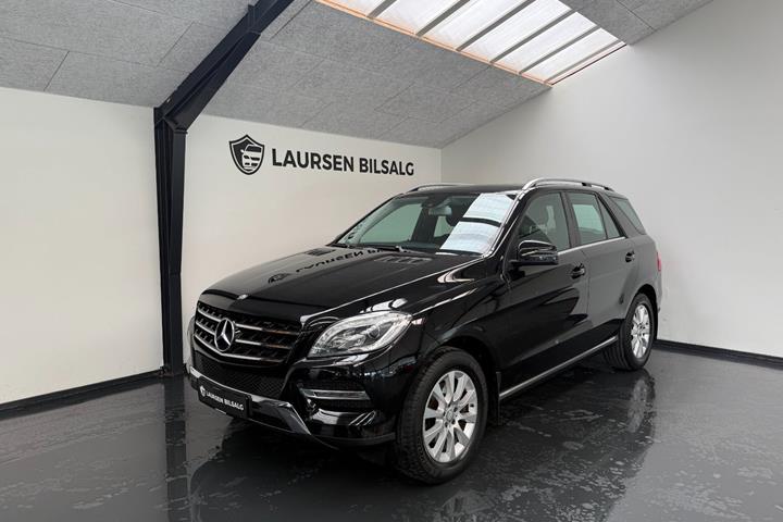 Sort Mercedes ML350 fra 2015