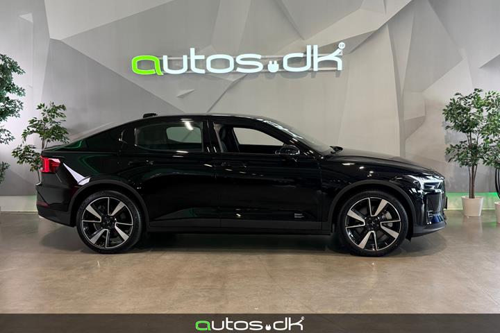 Sort Polestar 2 fra 2022