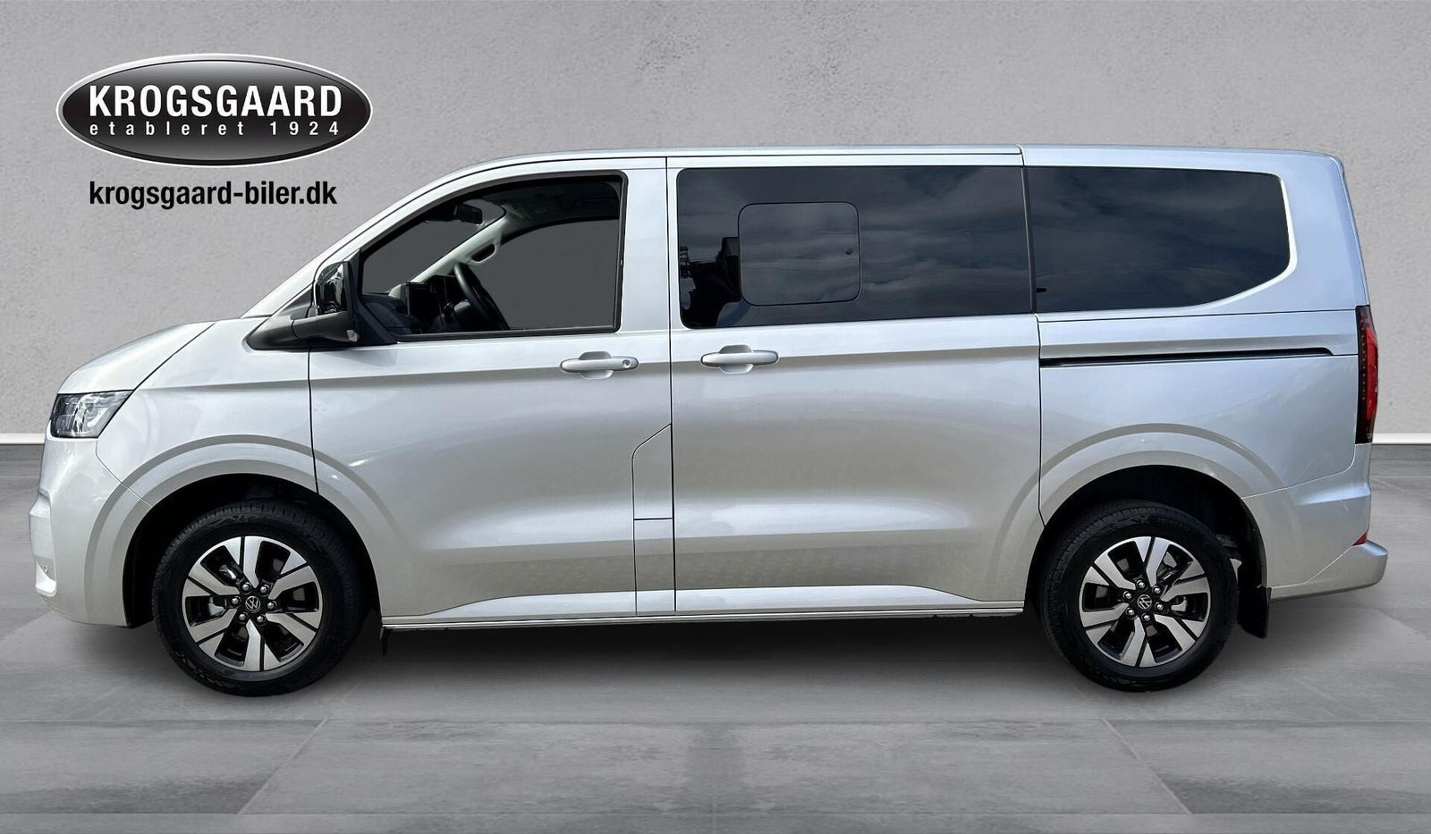 VW e-Caravelle 64 Life SWB