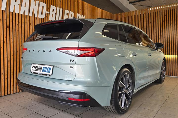 Grøn Skoda Enyaq fra 2023