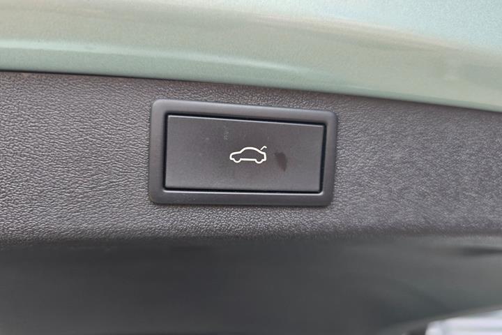 Grøn Skoda Enyaq fra 2023