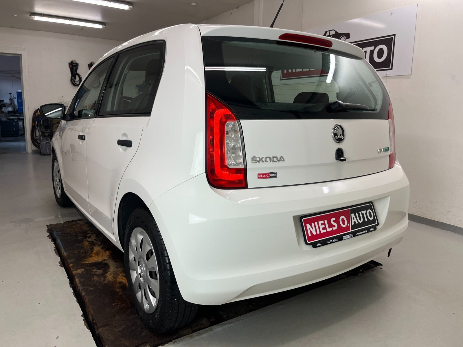 Hvid Skoda Citigo fra 2013