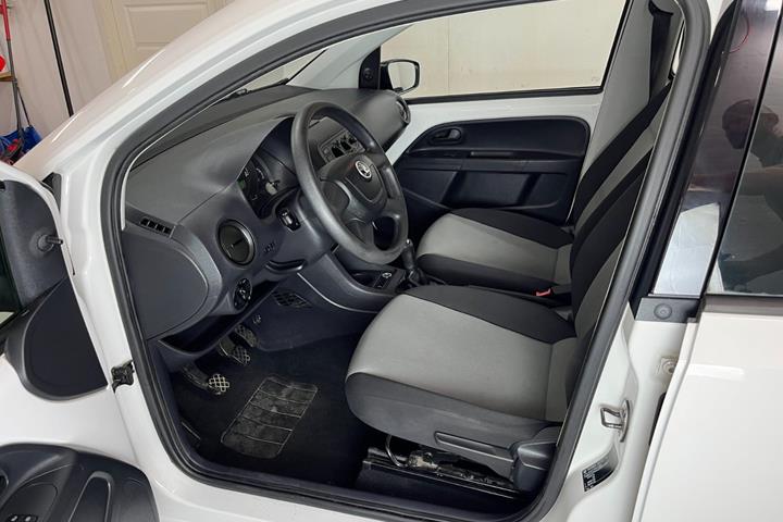 Hvid Skoda Citigo fra 2013