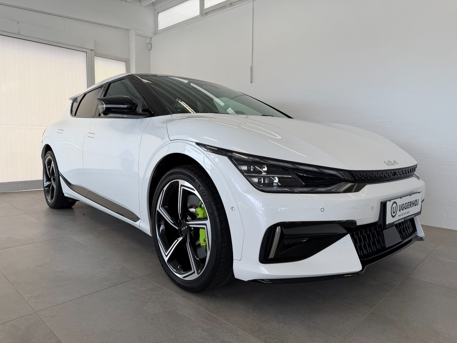 Hvid Kia EV6 fra 2024
